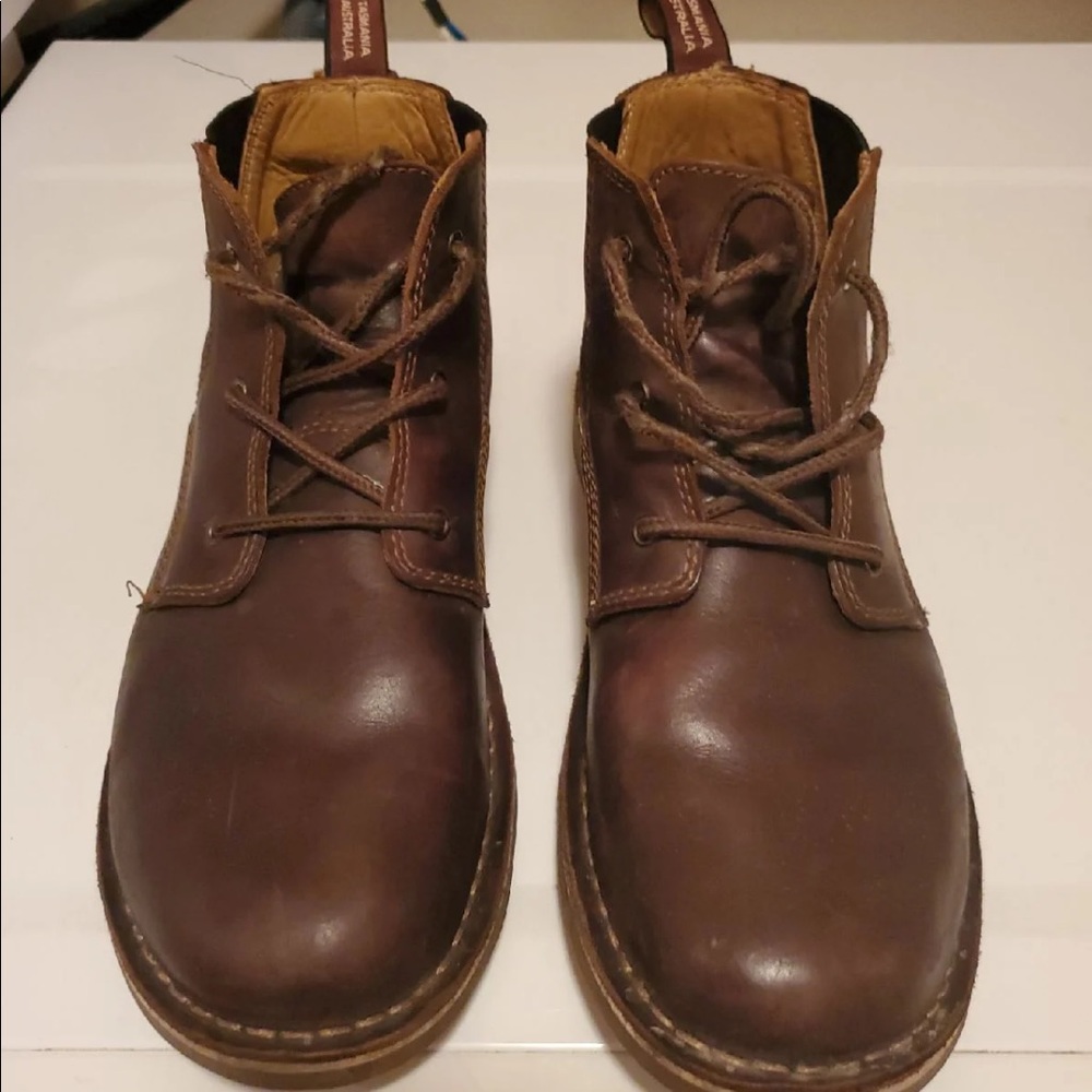 Blundstone lace up boot